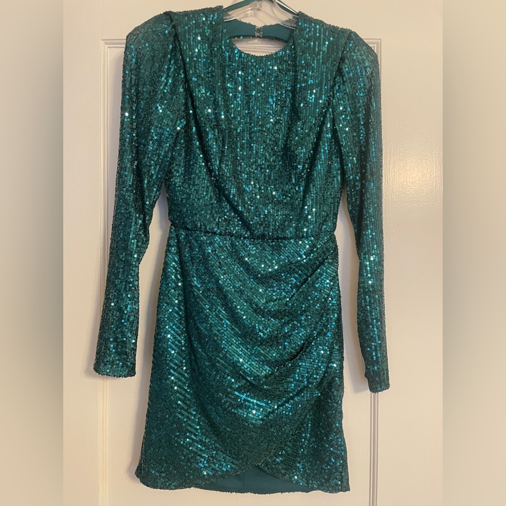 NWT!!! Emerald green sequin cocktail dress